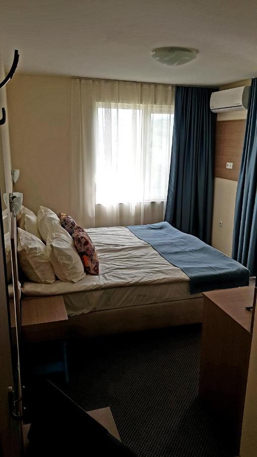 Hotel Амида à Varvara  Extérieur photo
