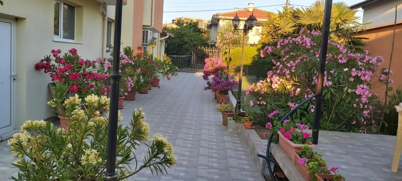 Hotel Амида à Varvara  Extérieur photo
